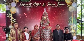 Cornelis Gelar Open House Natal Dua Hari