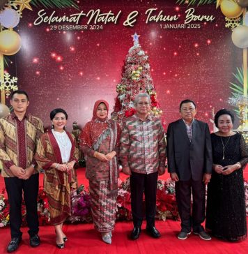 Cornelis Gelar Open House Natal Dua Hari