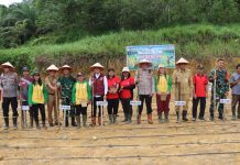 Dukung Swasembada Pangan, Pj. Bupati Landak Bersama Forkopimda Tanam Jagung Serentak
