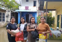Gereja GKPKB Bahtera Ngabang Salurkan Bantuan Bagi Jemaat Terdampak Banjir