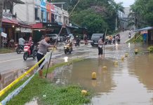 Sat Lantas Polres Landak Pasang Police Line di Area Tugu Gram