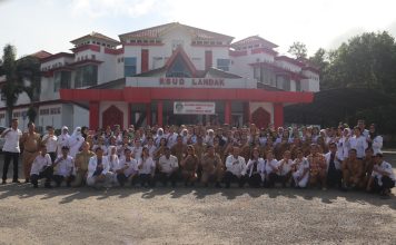 Pesan Gutmen Kepada Nakes RSUD Landak : Beri Pelayanan Baik Tanpa Melihat Siapa Yang Datang