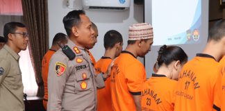 Momen Unik, Kapolres Ajak Mantan Tahanan Tanam Jagung Setelah Bebas