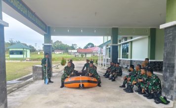 Gelar Latihan Drill Kering Anggota Kodim 1210/LDK Dibekali Cara Pengoperasian Perahu Karet