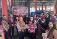 Pemkab Landak Gelar Pasar Murah, Respons Kenaikan Harga Kebutuhan Pokok