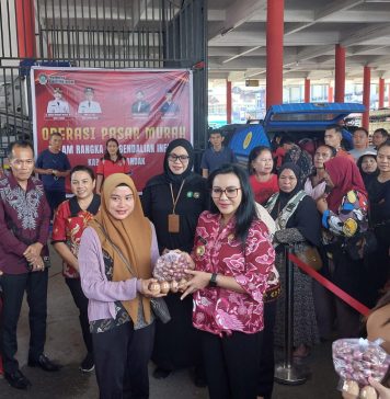 Pemkab Landak Gelar Pasar Murah, Respons Kenaikan Harga Kebutuhan Pokok
