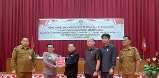 Bupati Karolin Sampaikan Laporan Realisasi Semester I APBD 2025 ke DPRD Landak