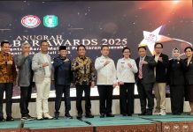 Bupati Karolin Apresiasi Rapela Raih Empat Penghargaan di KPID Award 2025