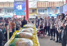 Polres Landak dan Bulog Gelar Gerakan Pangan Murah, Bupati Karolin Beri Apresiasi
