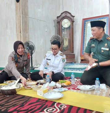Robo-Robo, Tradisi Sarpahan di Landak Jadi Perekat Silaturahmi Warga
