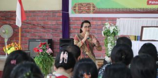 Bupati Karolin: Sinergi Pemerintah dan Gereja Penting Cegah Pernikahan Dini