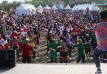 Zumba Meriah Warnai HUT ke-26 Kabupaten Landak