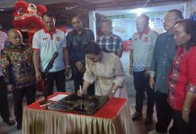 Bupati Karolin Resmikan Sekretariat Baru Yayasan Hati Suci Ngabang