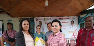 Bupati Karolin Buka Gerakan Pangan Murah di Ngabang, Tekan Harga dan Jaga Stok Pangan