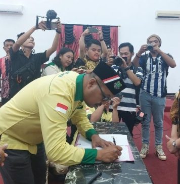 Bupati Karolin Buka Muskomcab dan Mapenta Pemuda Katolik Landak: Cetak Kader Tangguh dan Profesional