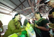 Bupati Karolin Buka Gerakan Pangan Murah, Ringankan Beban Warga Jelang Natal
