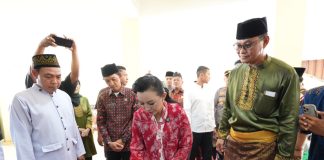 Resmikan Rumah Adat Melayu, Karolin Tekankan Persatuan dan Peran Nyata MABM di Landak