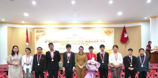 Pelepasan Siswa SDS Alfa Omega Landak Diwarnai Haru, Karolin Ingatkan Siswa Tak Mudah Menyerah