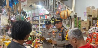 Kapolsek Menyuke Pastikan Harga Bahan Pokok dan Stok BBM di Darit Masih Aman