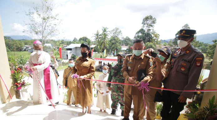Bupati Landak Resmikan Susteran Dan Asrama SMFA