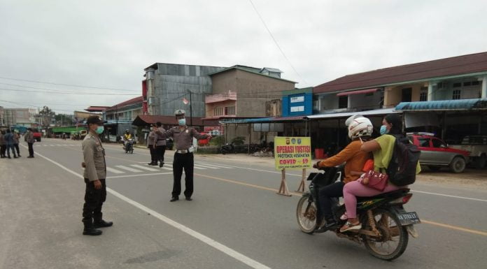 Kedapatan Tidak Gunakan Masker Tiga Pengendara Sepeda Motor Diberi Sanksi