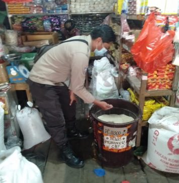 Pastikan Stok Sembako Aman Jelang Idul Fitri Polsek Menjalin Rutin Lakukan Pengawasan