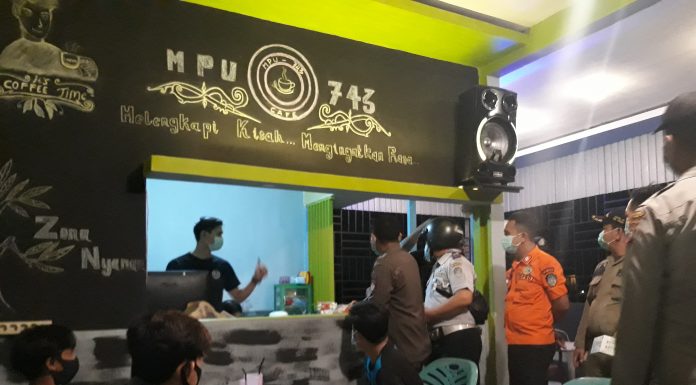 Pemkab Landak Mulai Berlakukan PPKM Mikro Kegiatan Masyarakat Dibatasi Sampai Pukul 21.00 Wib