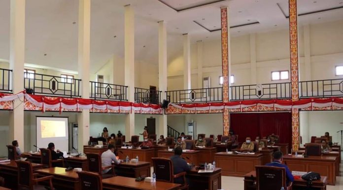 Raperda Kelembagaan Adat Dayak Kabupaten Landak Segera Disahkan