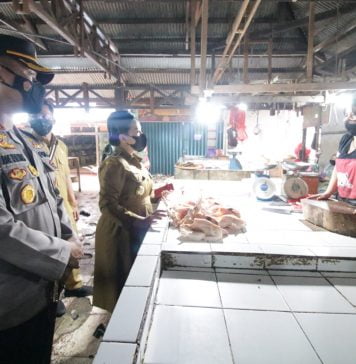 Monitoring Harga Sembako Bupati dan Kapolres Landak Temui Sejumlah Pedagang Pasar