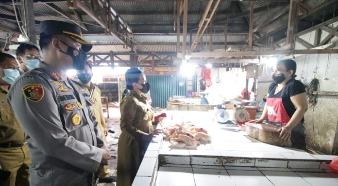 Monitoring Harga Sembako Bupati dan Kapolres Landak Temui Sejumlah Pedagang Pasar