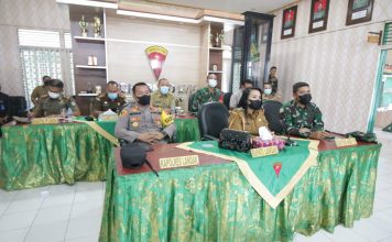 Rapat PPKM Mikro Bersama Forkopimda Kalbar, Bupati Landak Berikan Ide Update COVID-19