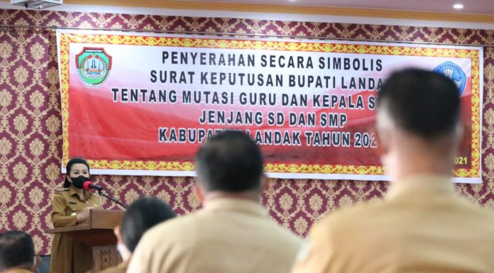 Bupati Landak Mutasi Kepala SMP dan SD