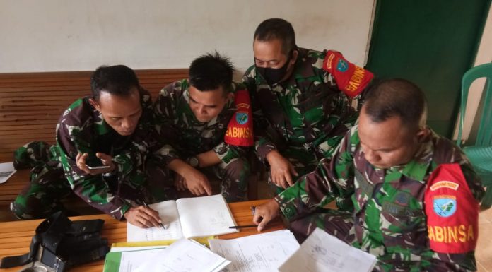 Babinsa Koramil Sengah Temila Asah Kemampuan Teritorial