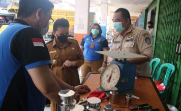Bupati Landak Ajak Pelaku Usaha Lakukan Uji ALat Ukur Takar Timbangan