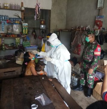 Babinsa Koramil Sengah Temila Lakukan Pendampingan Tracing Warga Kontak Erat dan Terkonfirmasi Covid-19