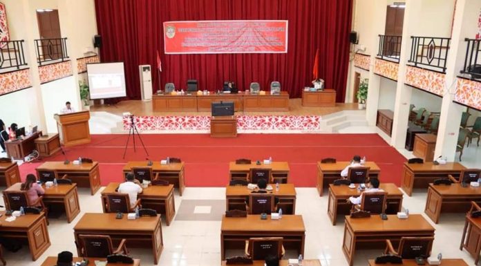 Bupati Jawab Pandangan Umum Fraksi-Fraksi DPRD Landak Terhadap LPJ APBD Tahun Anggaran 2020