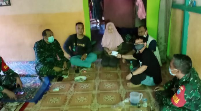IWO Landak Salurkan Donasi Ke Istri Almarhum Jurnalis Devi Zulkarnain