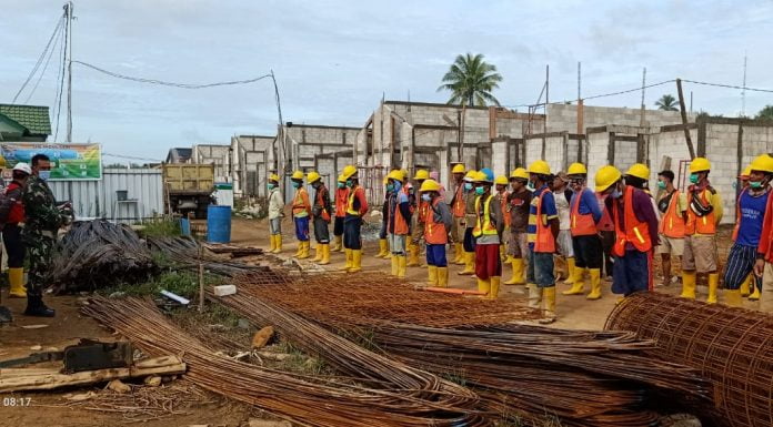 Cegah Klaster Baru Covid-19 di Lingkungan Kerja Kapten Czi Denny Harizal Ajak Pekerja Selalu Terapkan Prokes