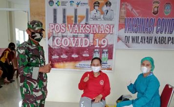 Persiapan Sekolah Tatap Muka, 100 Orang Guru di Sengah Temila Jalani Vaksinasi