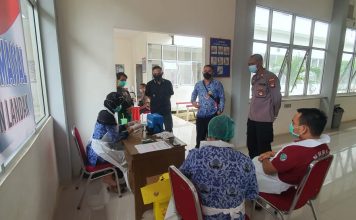 Persiapan Belajar Tatap Muka Pemkab Landak Prioritaskan Vaksinasi COVID-19 Bagi Tenaga Pendidik