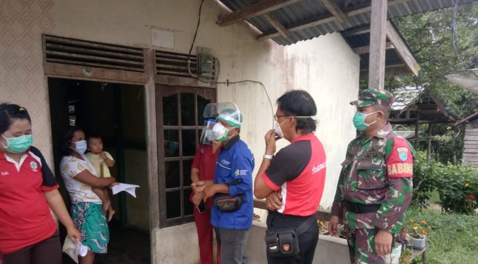 Babinsa Koramil Sengah Temila Terus Ajak Masyarakat Tetap Patuhi Prokes Meskit Telah Divaksin