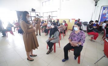 Bupati Landak Tinjau Vaskinasi Massal 1 Juta Vaksinasi Sehari