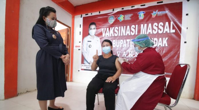 Bupati Landak Sampaikan Terima Kasih Tingginya Partisipasi Masyarakat Ikuti Vaksinasi