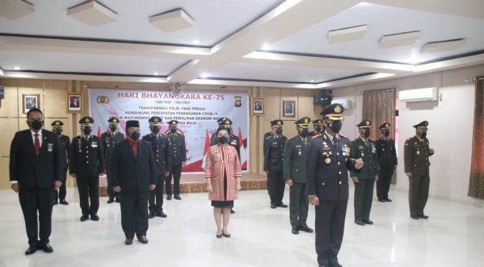 Hadiri Upacara Hari Bhayangkara Ke 75, Ini Pesan Bupati Landak Kepada Polri