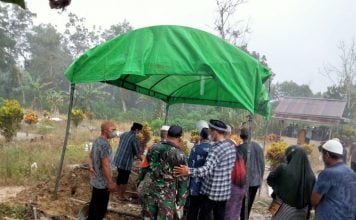 Satu Warga Mandor Dimakamkan Dangan Protokol Covid-19
