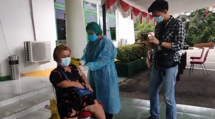 DPRD Minta Pemkab Bengkayang Kejar Target Vaksinasi