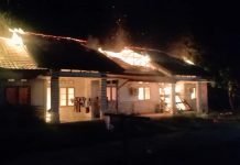 Bangunan Mes Kejari Sekadau Terbakar