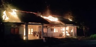 Bangunan Mes Kejari Sekadau Terbakar