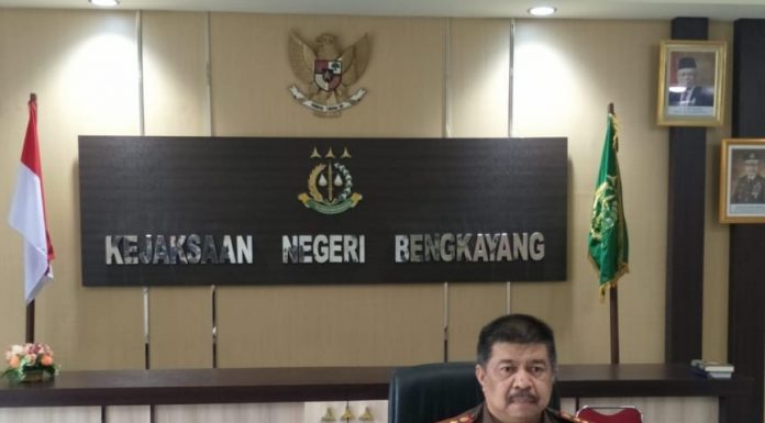 Tim Gabungan Intelijen dan Pidsus Kejari Bengkayang Eksekusi Terpidana Kepabeanan JL