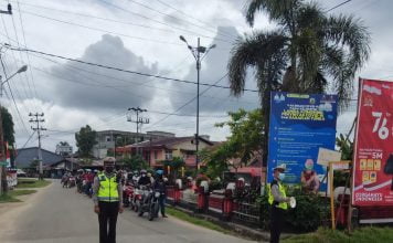 Lalulintas Kendaraan di Ngabang Dihentikan 3 Menit Saat Detik-Detik Proklamasi